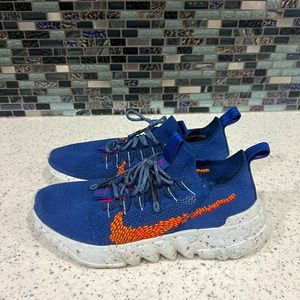 Nike Space Hippie 01 Casual Running Shoe. Midnight Navy/Magma Orange Men’s 8.5